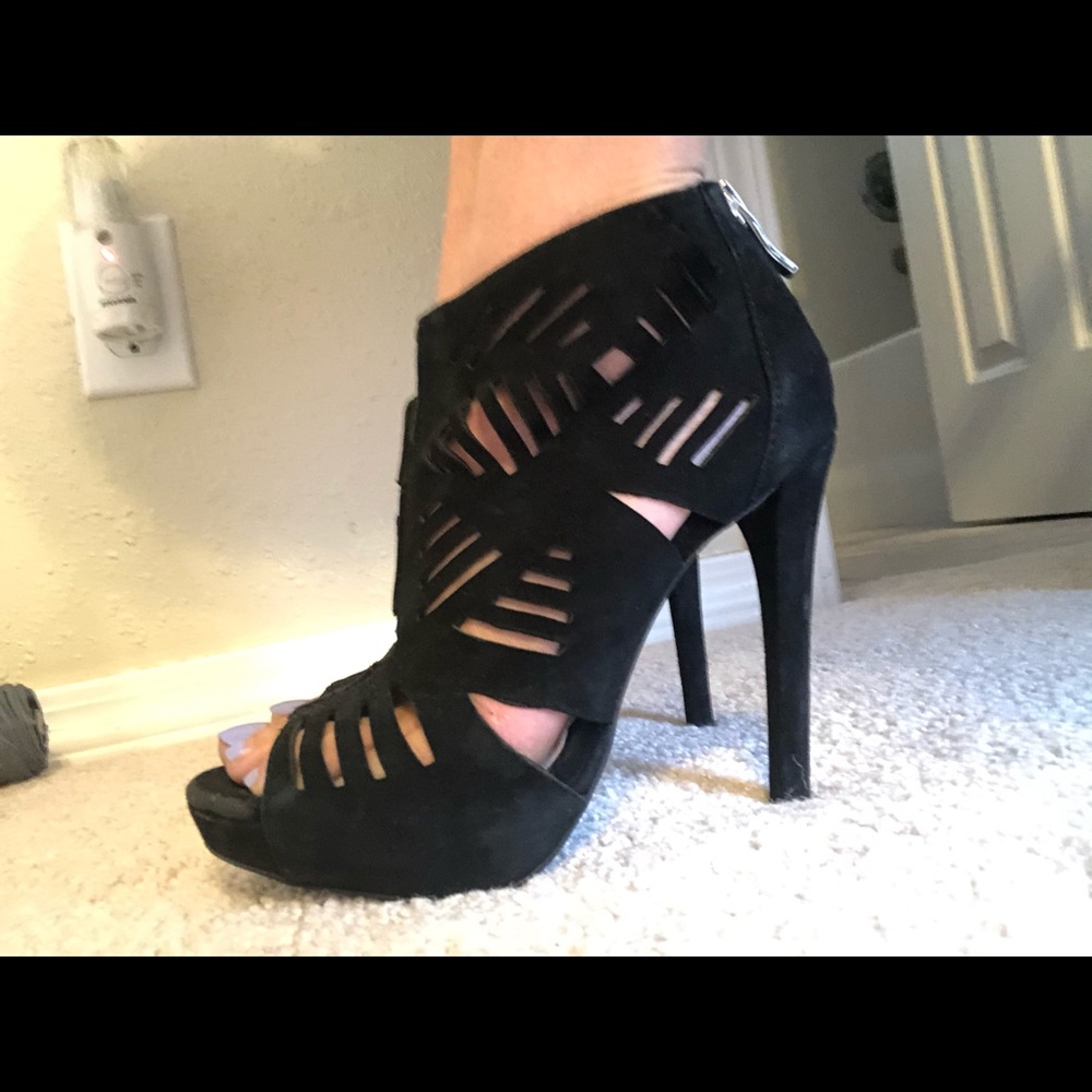 Bcbgeneration Black Geo-Pattern Heels - image 3